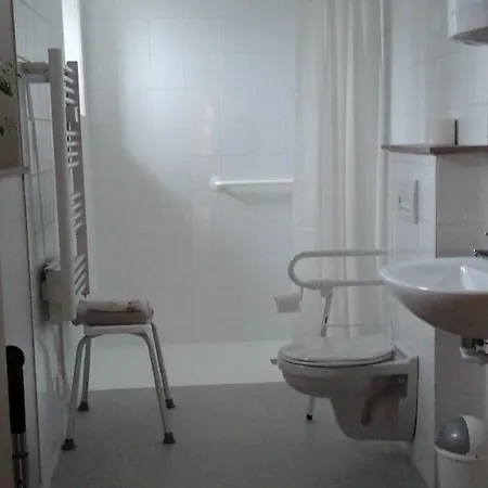 De L'aumondiere Appartement