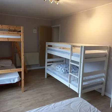 De L'aumondiere アパート *